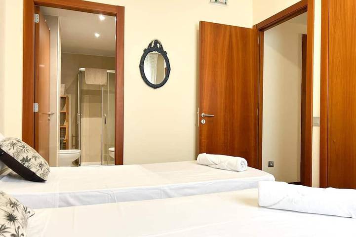 Ganze Wohnung, Parkplatz, sonniger Balkon, gut ausgestattet - Hostem in Vilanova i la Geltrú, Garraf