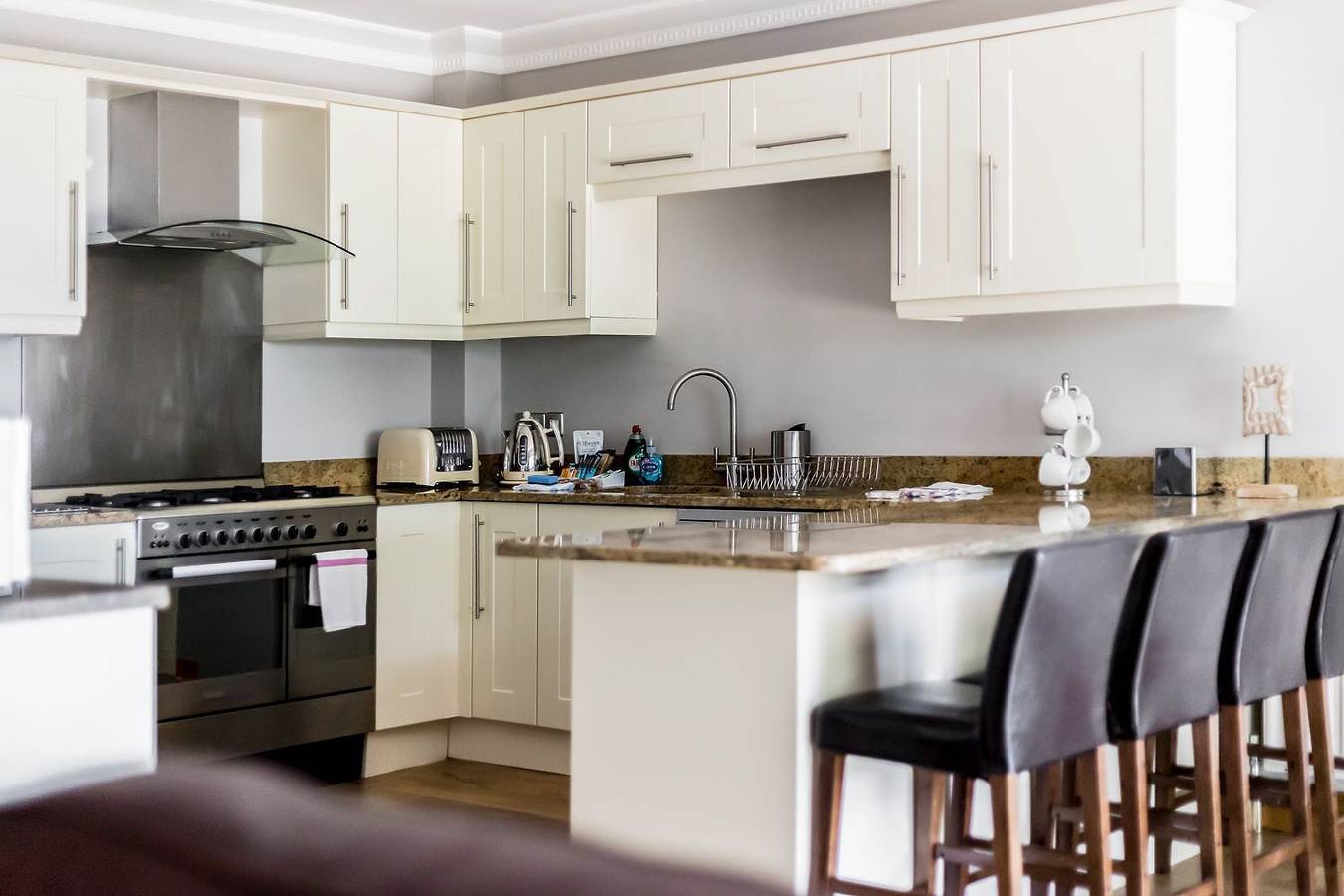 Entire apartment, Sandy Shores - Sandbanks in Sandbanks, Poole