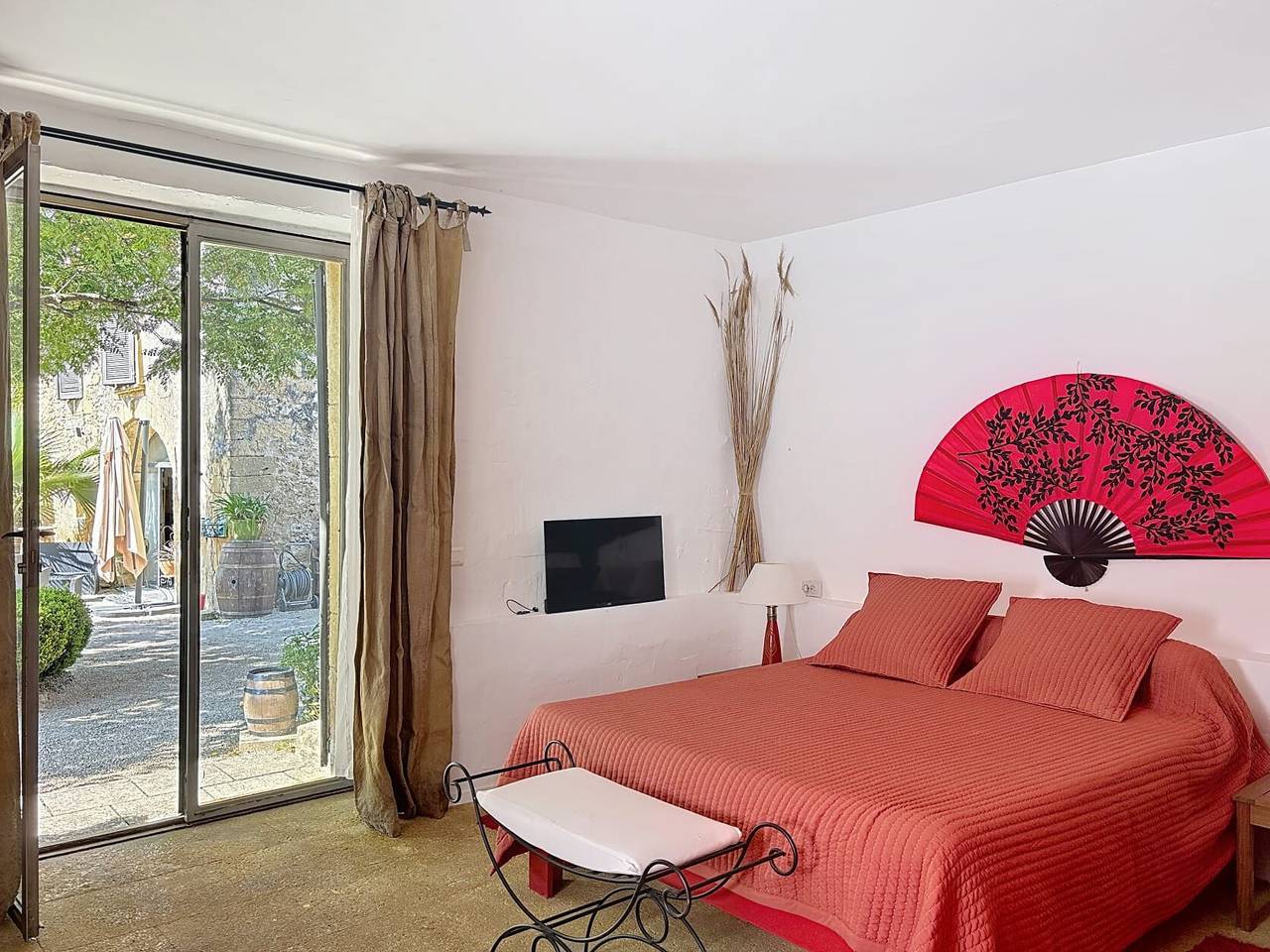 Zimmer 'L'Andalouse' mit gemeinsamer Terrasse, Wlan und Klimaanlage in Lédenon, Nimes und Umgebung