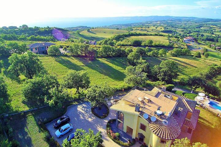 Villa per 24 persone, con idromassaggio e giardino, con animali domestici - 1