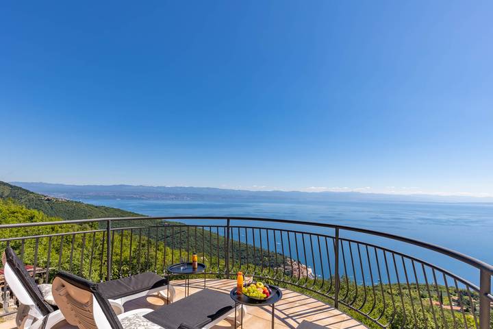 Ferienwohnung für 4 Personen, mit Terrasse und Meerblick in Opatija Riviera - 2