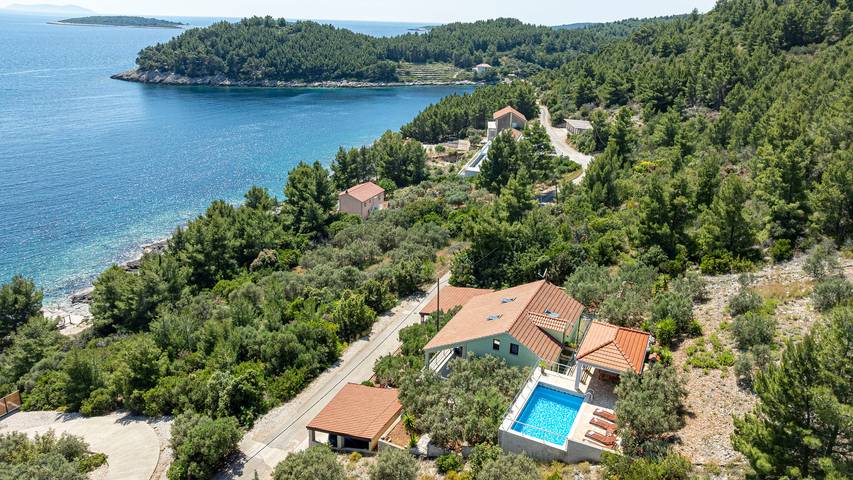 Ganze Wohnung, Apartman Mario with pool by Villas Guide in Blato, Korcula