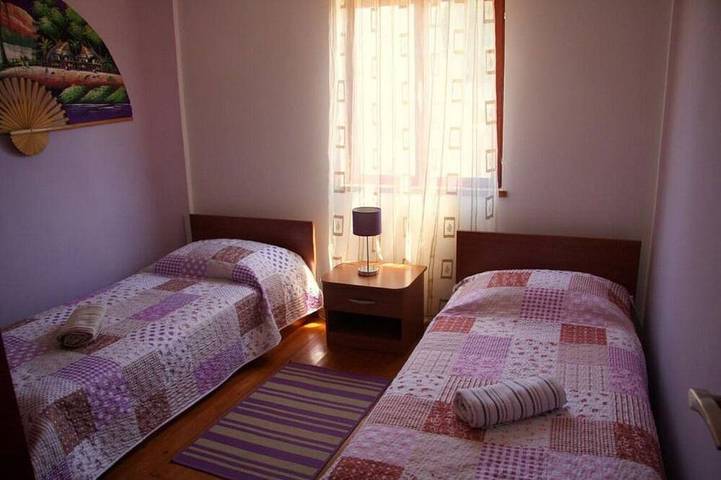 Ganze Wohnung, Ferienwohnung Monika - Kaprije - Insel Kaprije in Dalmatinische Inseln