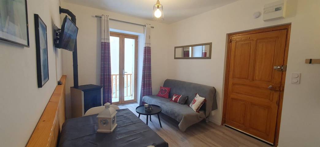 Gîte pour 6 personnes, avec balcon et jardin dans les Alpes-de-Haute-Provence - 3