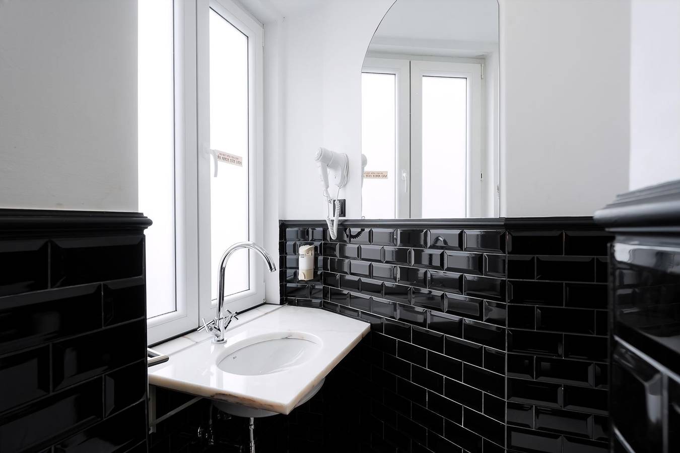 Entire apartment, The Twenties by Guestready - Room 36 in Lisbon, Costa de Lisboa