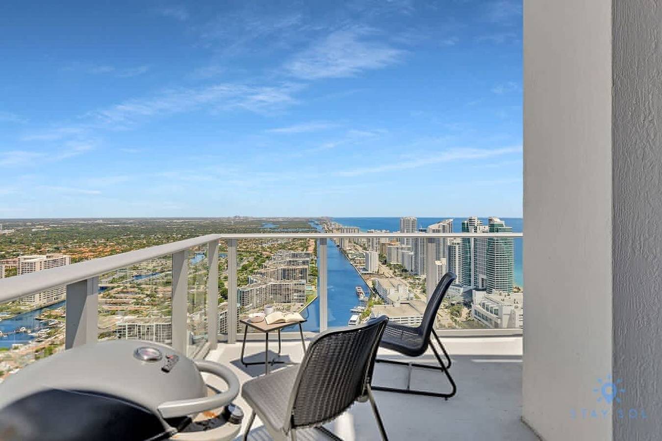 Apartamento entero, Luxury Penthouse -Awesome Views-Pools - Free Parking in Hollywood Beach (FL), Hollywood (Florida)