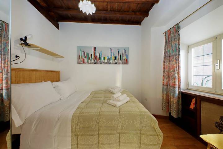 Ganze Wohnung, Ferienwohnung für 4 Personen mit Balkon/Terrasse in Trastevere, Rom