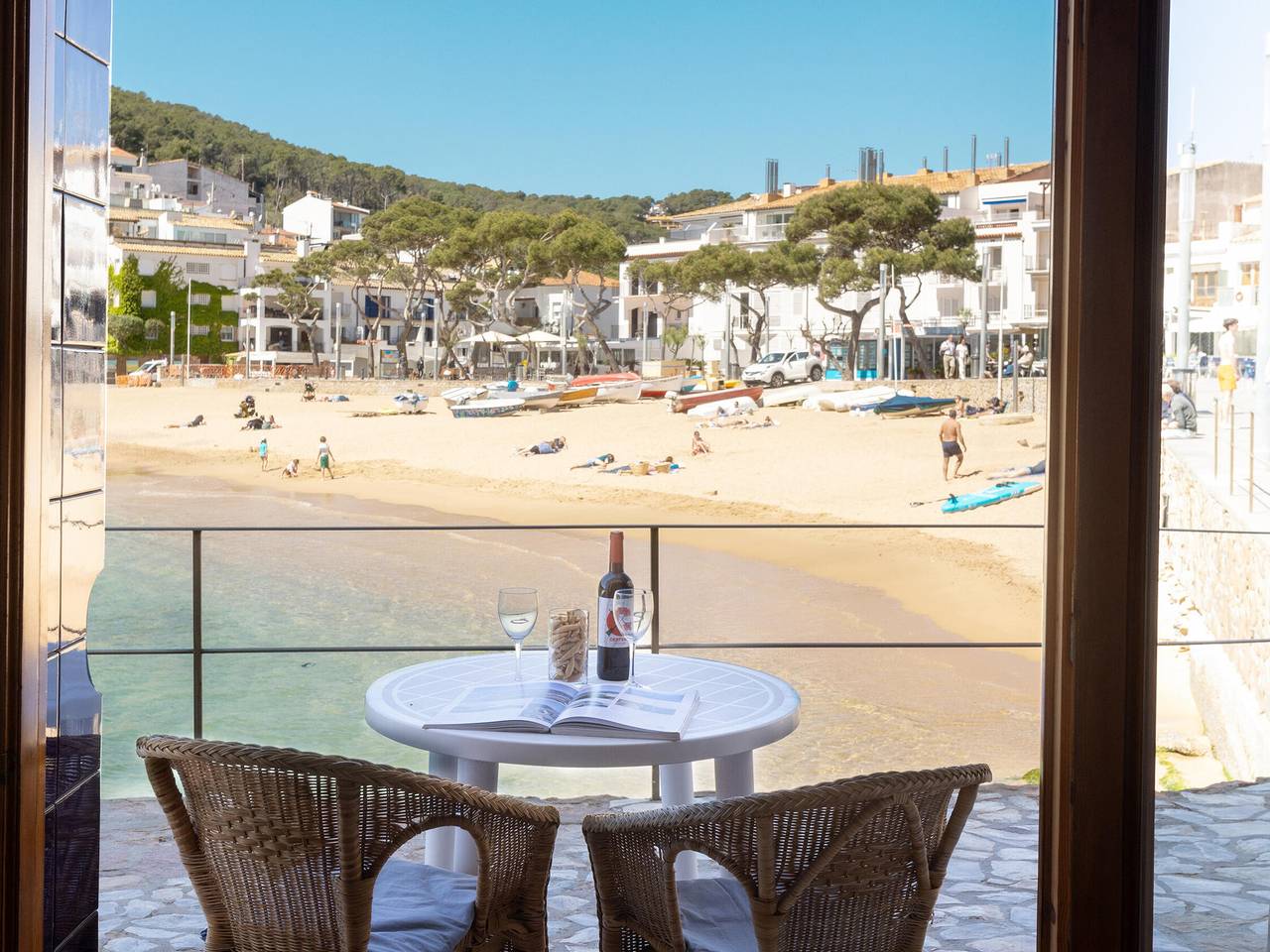 Entire apartment, Aigua Dolça 2-apartamento primera línea de mar-Tamariu-Costa Brava in Aigua Xelida, Tamariu