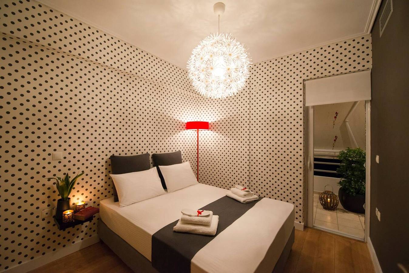 Entire apartment, Ma Maison Luxury Suite/Parking/15' to Acropolis in Central Section of Athens, Athens