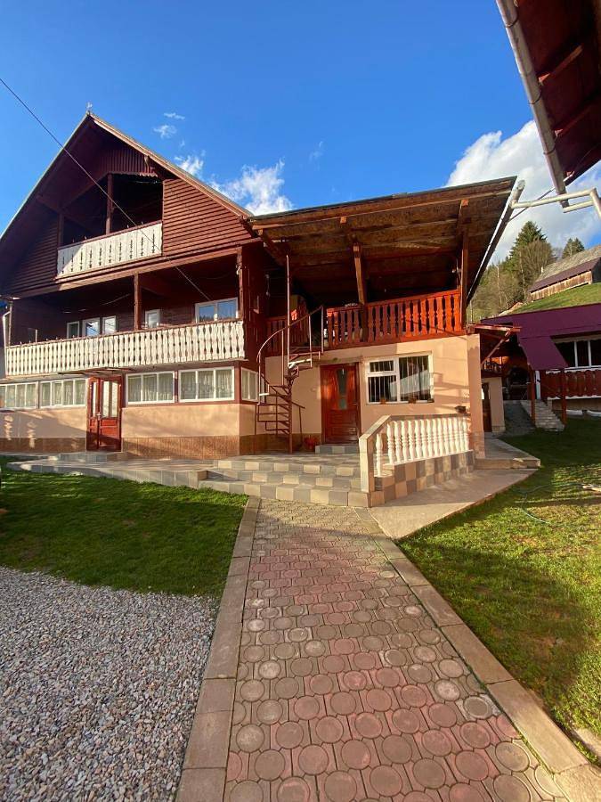 Maison d’hôte pour 2 personnes, avec vue et jardin dans Albac - 4