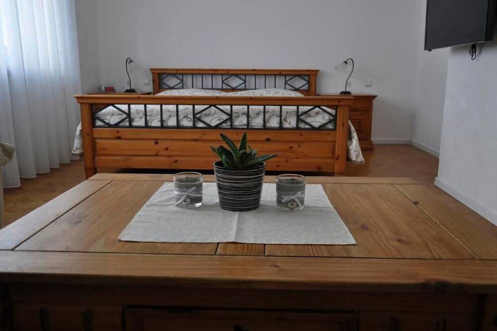 Ganze Wohnung, Burgblick in Burg Eltz, Löf