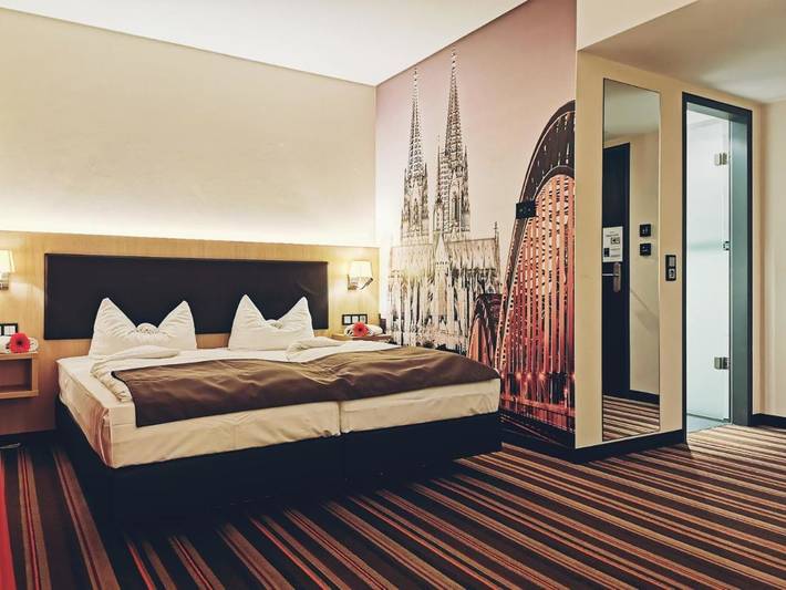 Hotel für 3 Personen, mit Terrasse in Köln