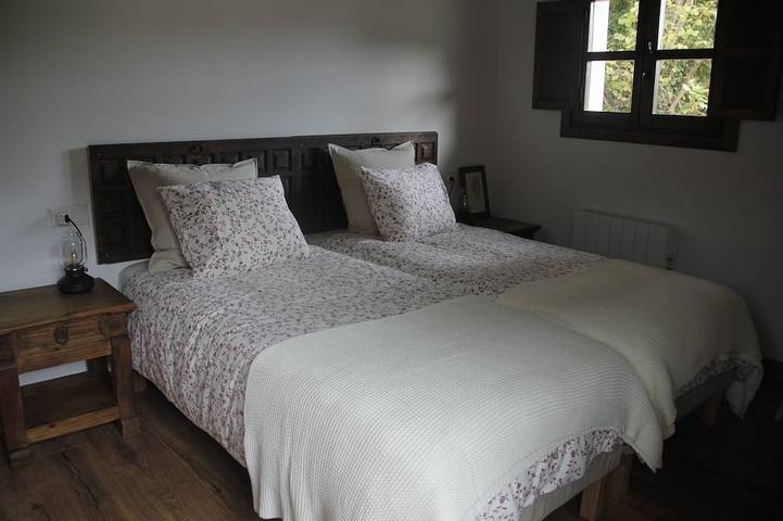 Village house Ca 1595 As recently renovated. Unique, quiet and natural environment. in Ribadesella, Costa Verde (Spain)