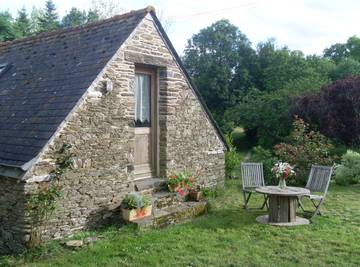 Cottage pour 2 personnes, avec jardin à Tréal