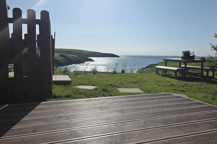 Glamping for 5 people, with garden in Ireland