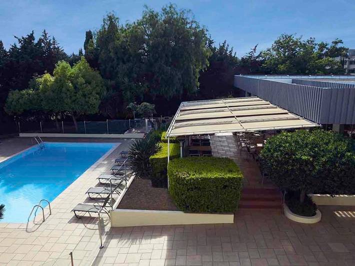 Hôtel pour 4 personnes, avec piscine et jardin, animaux acceptés
