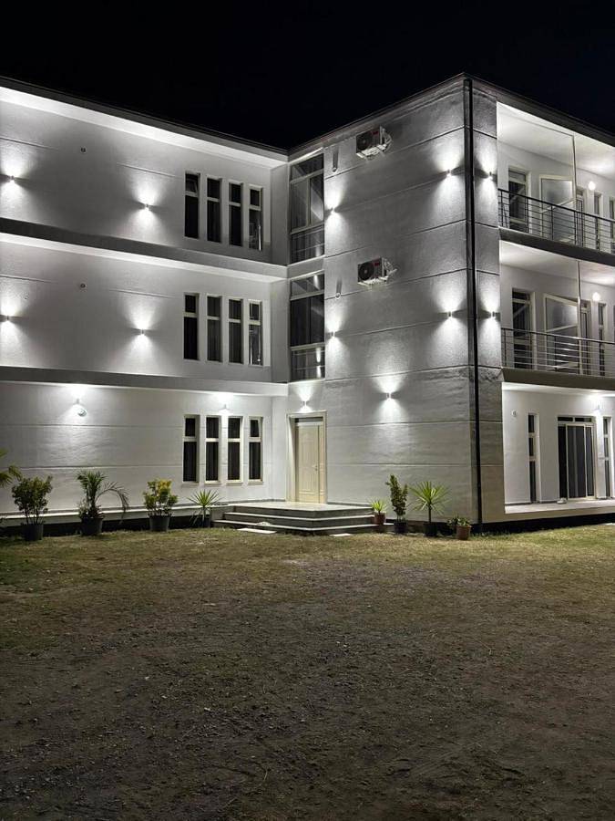 Appartement de vacances pour 40 personnes, avec jardin