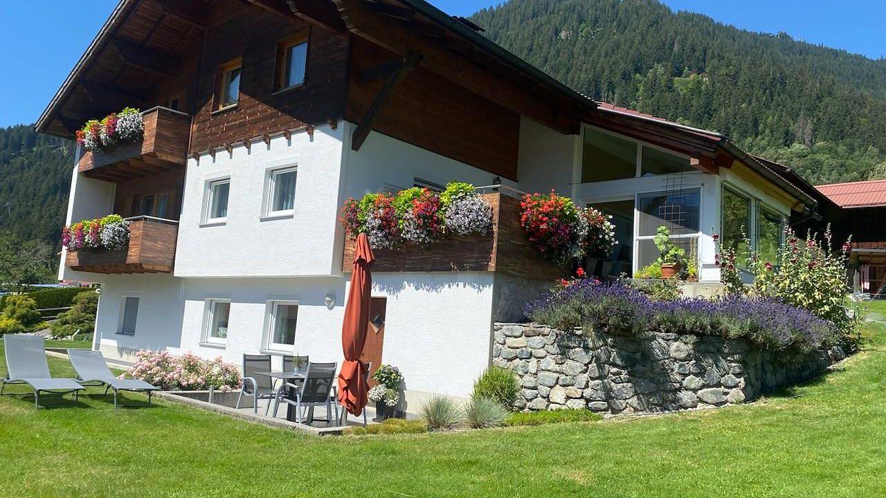 Geheel vakantieappartement, Vakantieappartement voor 4 personen met terras in Sankt Gallenkirch (stad), Sankt Gallenkirch