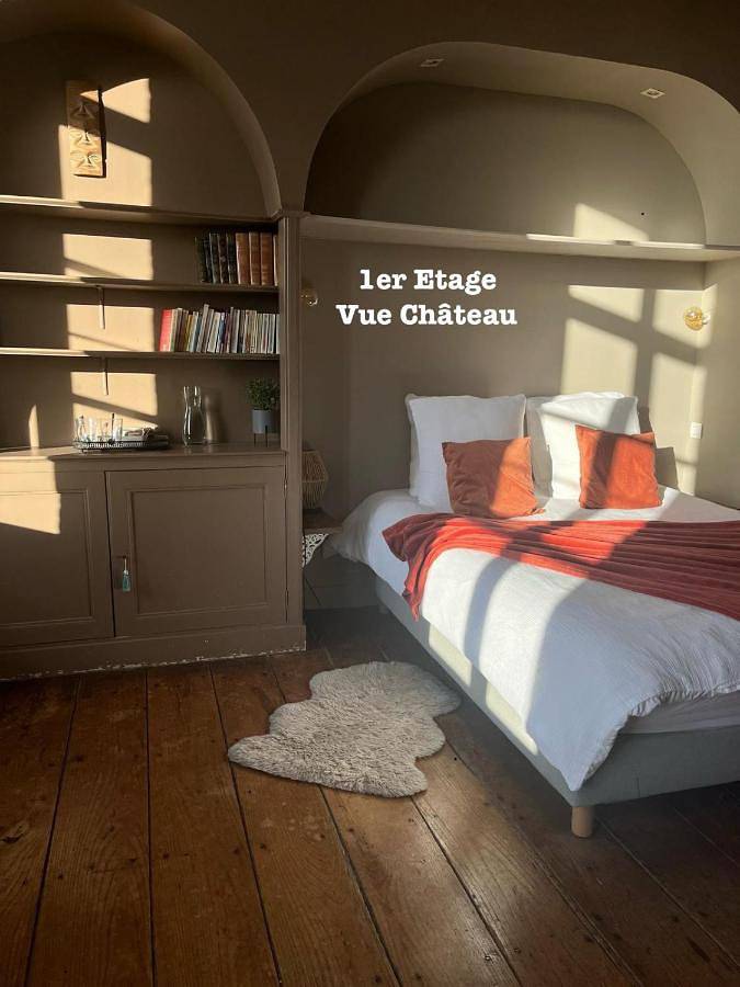 Mercier de Montigny - Les Chambres du Beffroi - Spa et Massage in Fougères, Fougères-Vitré