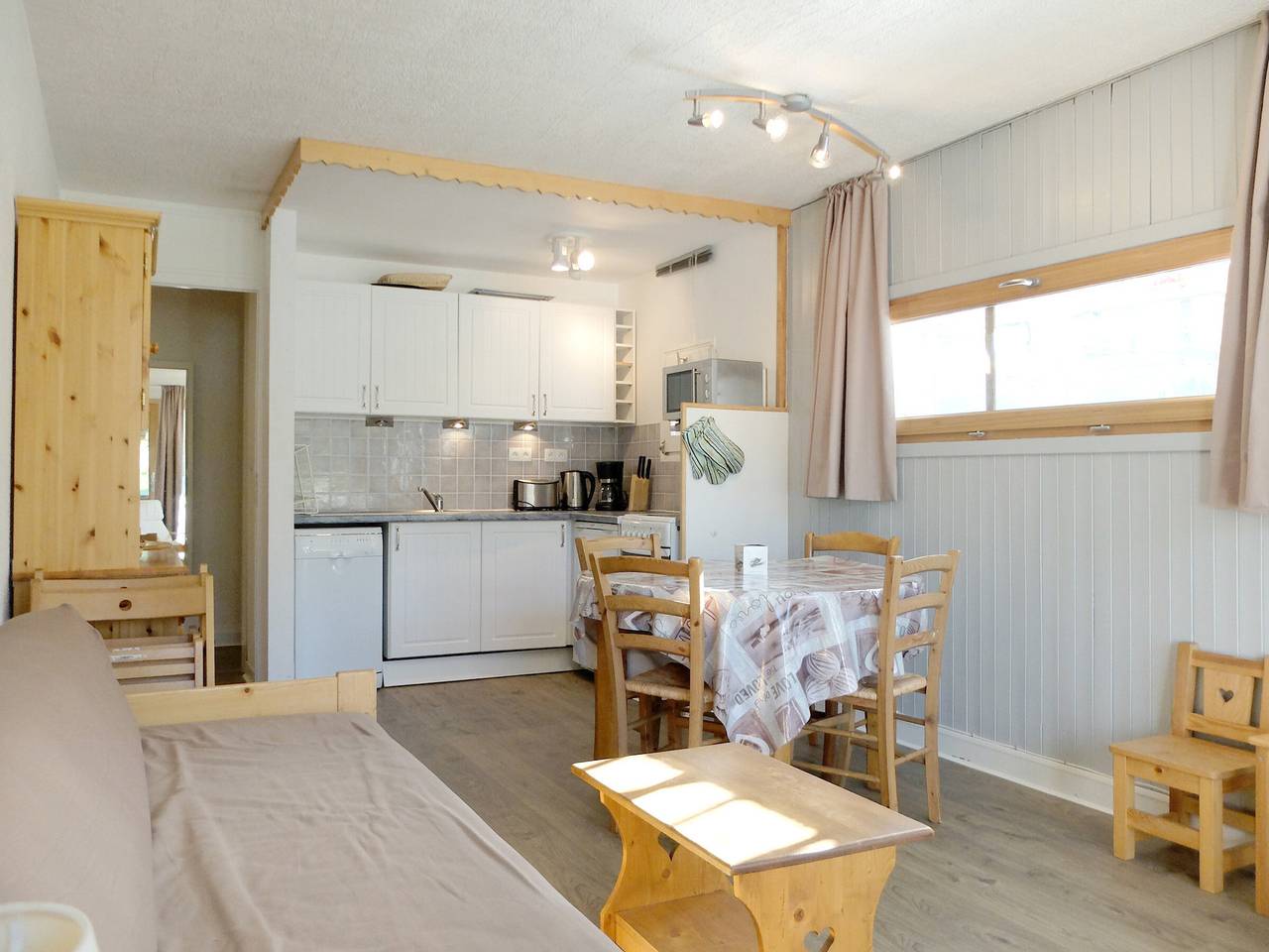 Appartamento intero, Renovated apartment near slopes with balcony in Tignes in Tignes, Parco Nazionale della Vanoise