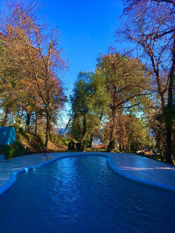 Location de vacances pour 4 personnes, avec vue ainsi que piscine et jardin dans Vila Verde - 2