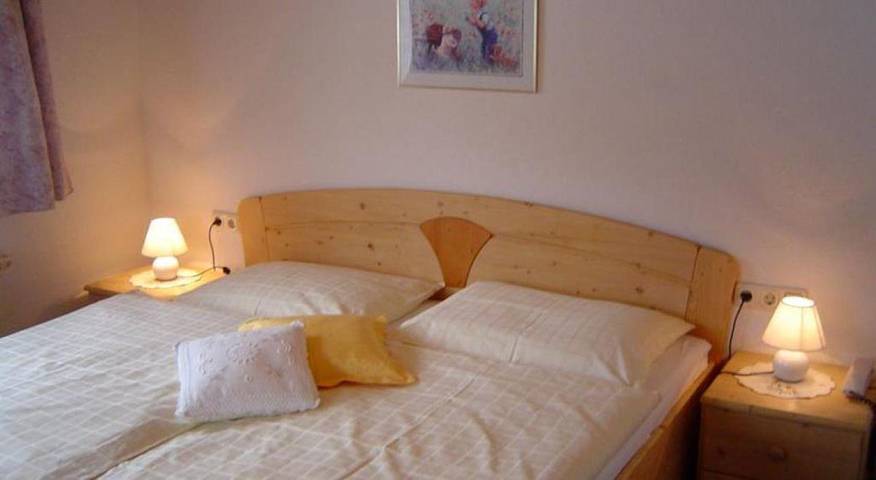 Doppelzimmer ohne Balkon in Bad Kleinkirchheim, Nockberge