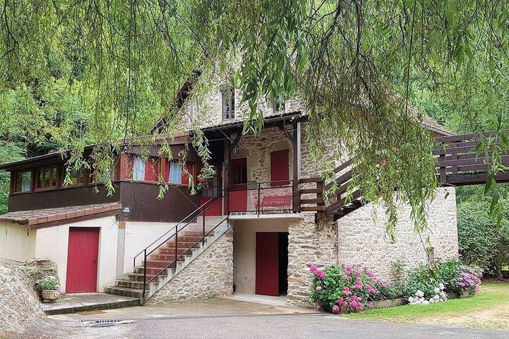 Gîte pour 6 personnes, avec balcon et jardin