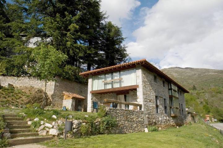 Casa rural para 6 personas, con jardín y vistas, Se admiten mascotas en Nalón - 3
