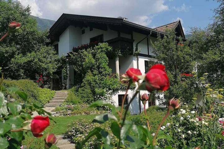 Ferienwohnung für 8 Personen, mit Garten