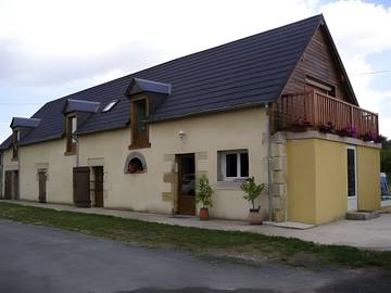 Gîte pour 4 personnes, avec jardin ainsi que piscine et terrasse dans Indre