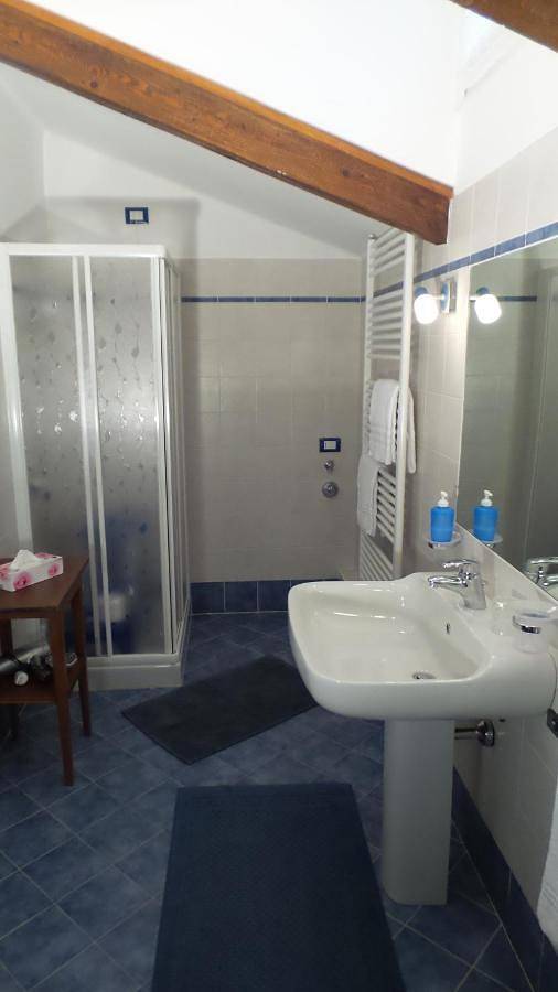 Chambre d’hôte pour 3 personnes, avec vue sur le lac et jardin dans Stresa - 3