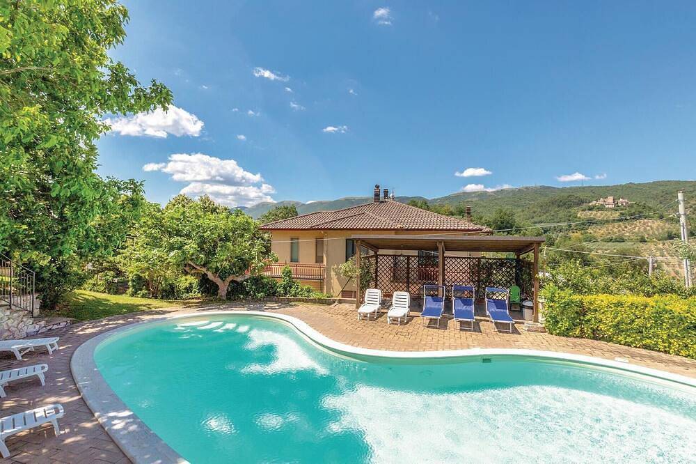 Apartamento entero, Apartamento que admite mascotas in Giano dell'Umbria, Provincia de Perugia