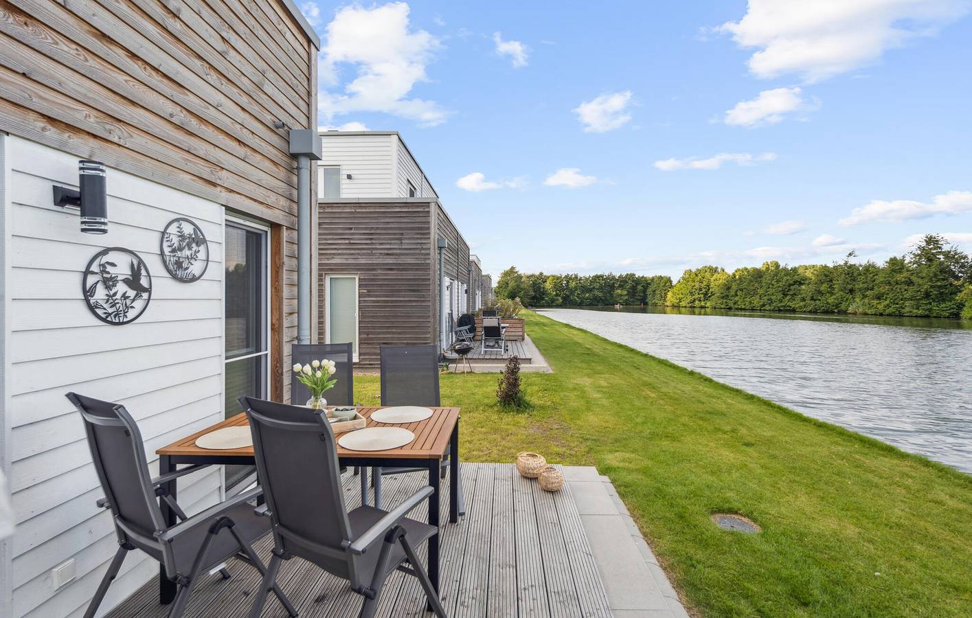 Apartment mit Meerblick, Parkplatz und Terrasse in Tossens, Butjadingen