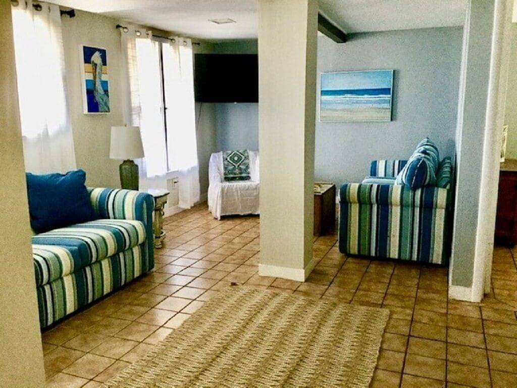 Oceanfront Parardise! Private Home Just Steps to the Ocean! in Vilano Beach, St. Johns County