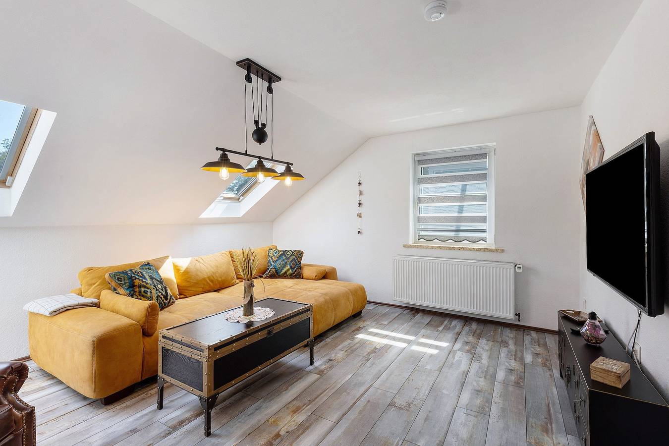 Entire apartment, Apartment 'Fewo Mit Balkon Am Wald 2-4 Pers' with Mountain View, Private Garden and Wi-Fi in Bad Sachsa, Harzvorland