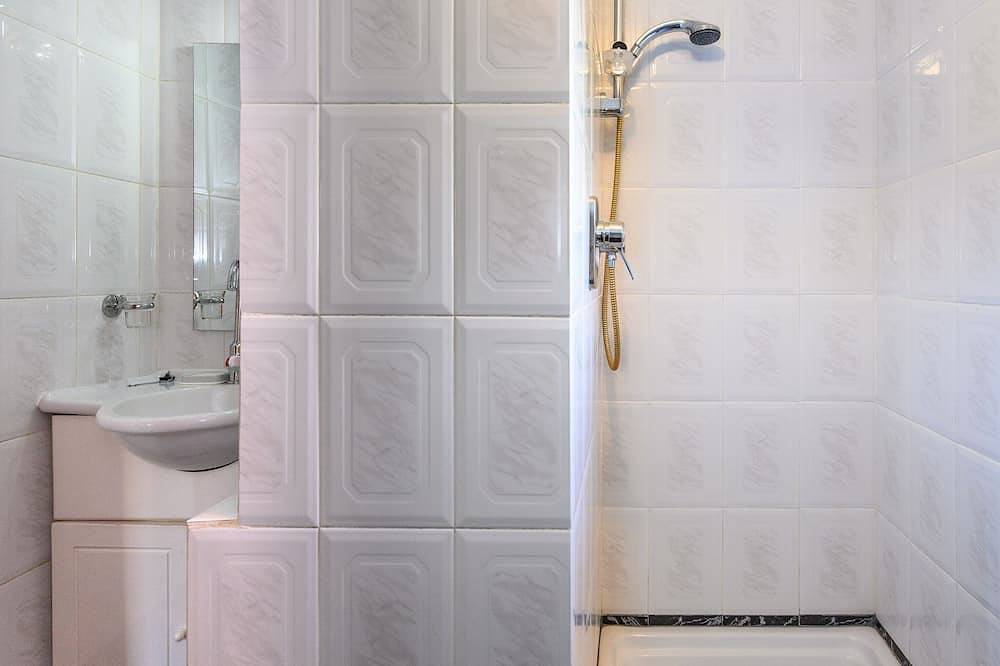 Ganze Wohnung, Mary's stone house\n\n  5 min From Kardamili ,, in Kardamyli, Messenien