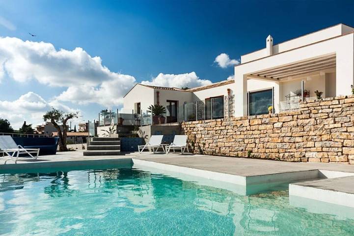 Villa for 8 people, with garden - 1