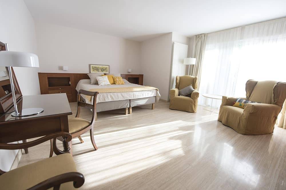 Beautiful and luxurious villa with pool 5 minutes from the beach of Portals in Cas Catala, Calvià