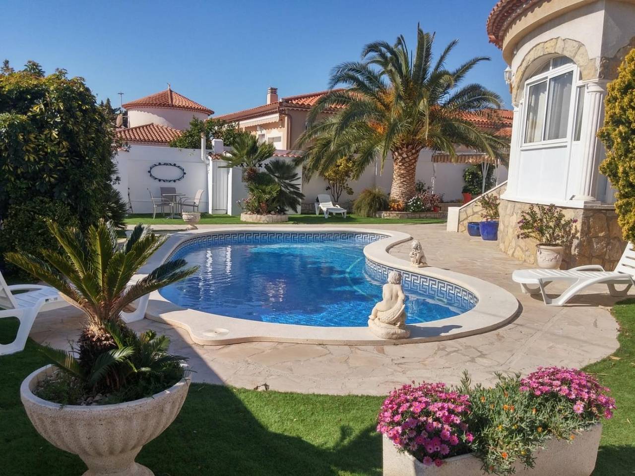 Charming villa with private pool in Miami Platja! in Mont-roig del Camp, Costa Dorada