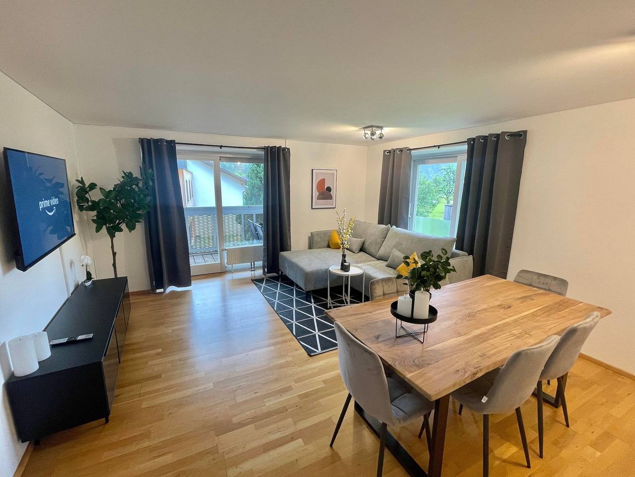 Ganze Ferienwohnung, Homy Bludenz Alpine Panorama - Appartement/Fewo, Bad, Wc, 2 Schlafräume in Bludenz, Verwall