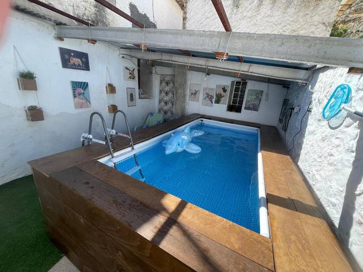 Ferienhaus für 6 Personen, mit Ausblick und Pool sowie Garten - 1