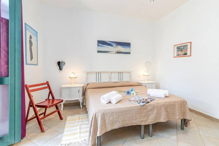 Gîte pour 4 personnes, avec Terrasse dans Olbia - 3