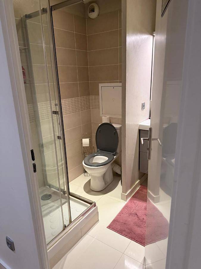 Appartement entier, Two-Bedroom Apartment in Villepinte, Seine-Saint-Denis
