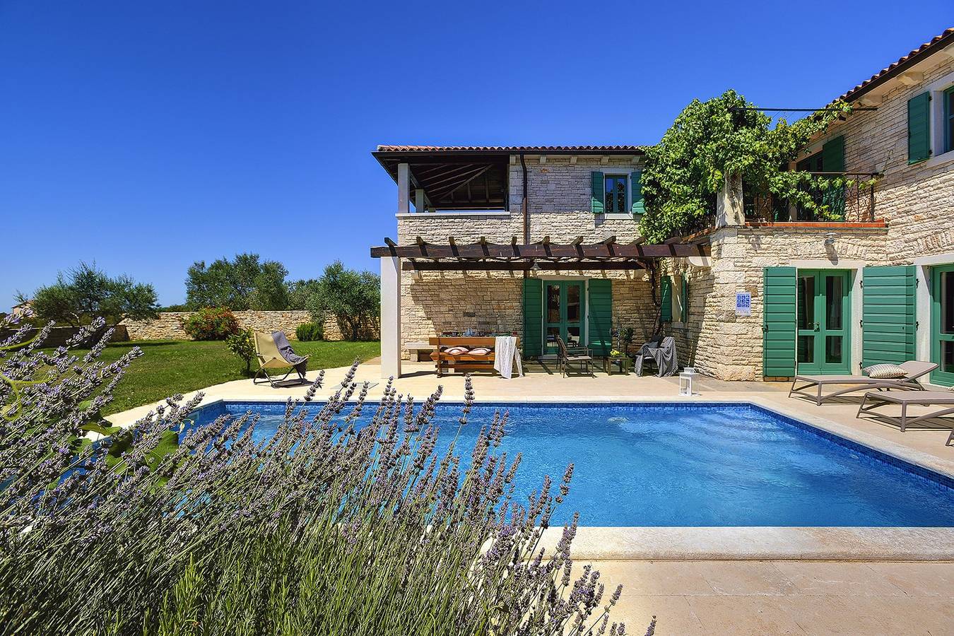 Villa with private pool, Hottub, table tennis. in Vodnjan, Grad Vodnjan