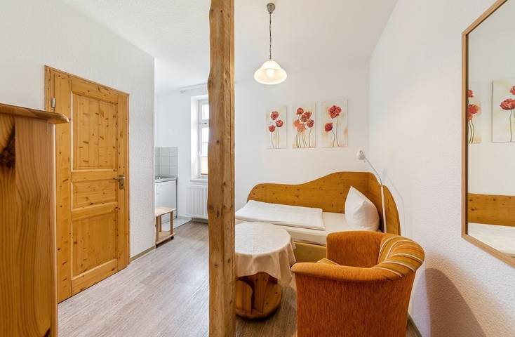 Ferienhof Domäne Groschwitz - Ferienzimmer 5 in Rudolstadt, Saaleland