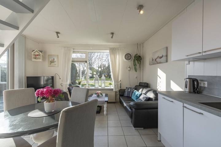 Ferienhaus für 5 Personen, mit Balkon/Terrasse und Terrasse sowie Garten in Groote Keeten