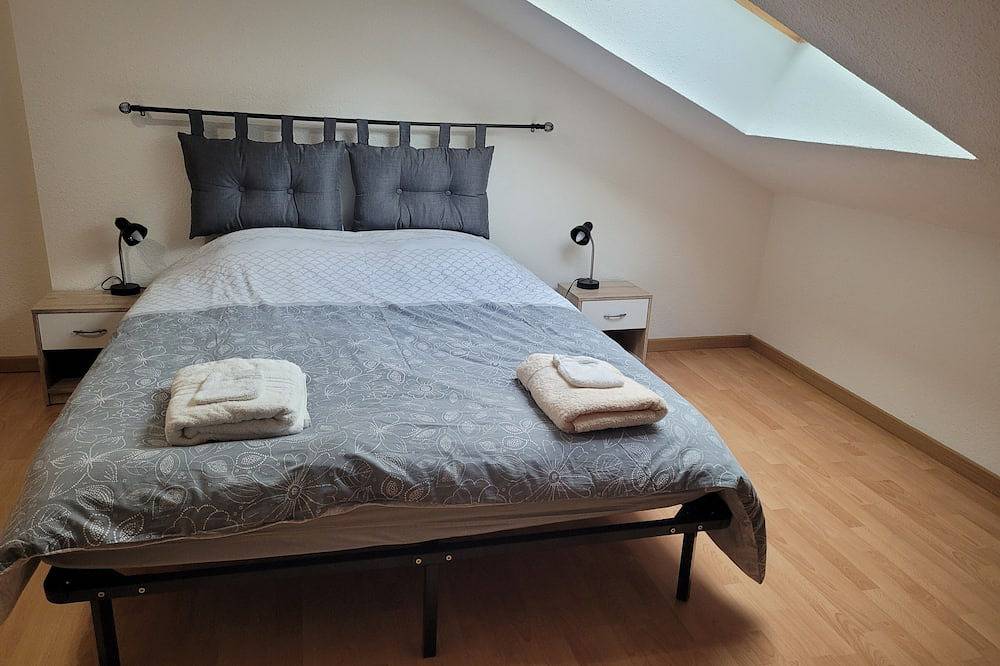 Entire apartment, Appartement T3 de 60 m² au Cœur du Haut-jura in Morez, Parc naturel régional du Haut-Jura