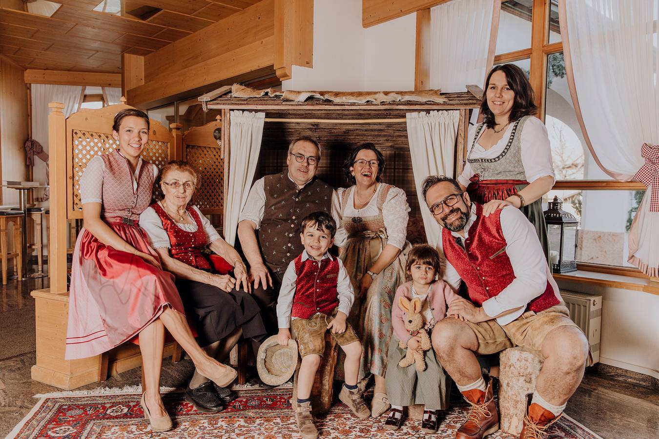 Landhotel-Restaurant Wessner Hof - Familienzimmer ohne Balkon mit Wlan und Tv in Marquartstein, Bayerische Alpen