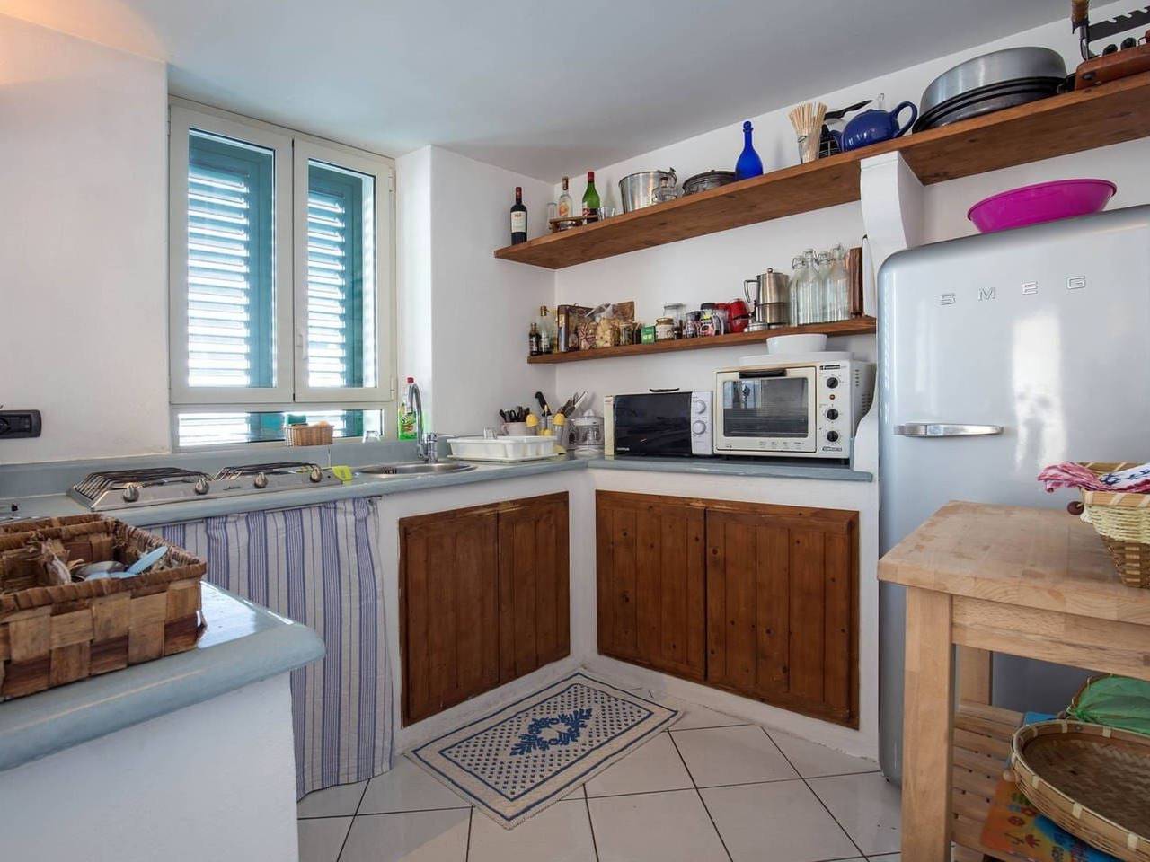 Villa auf einer natürlichen Klippe mit Blick auf das Meer, nur wenige Schritte in Furore, Amalfiküste