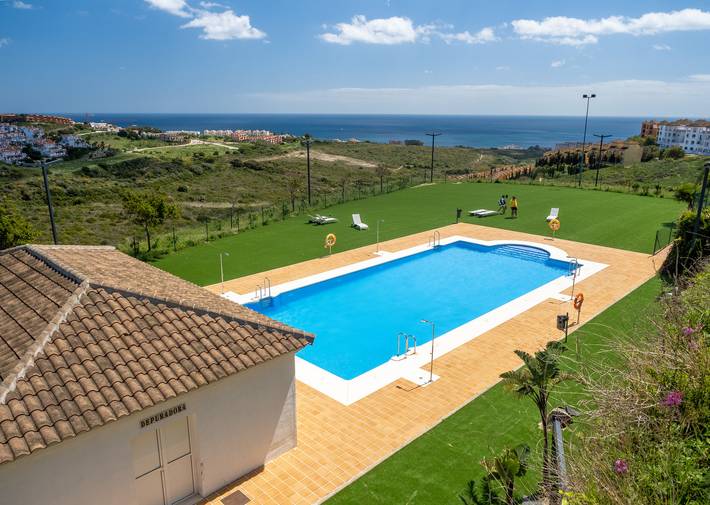 Ferienwohnung für 6 Personen, mit Terrasse und Garten sowie Pool in Málaga Provinz